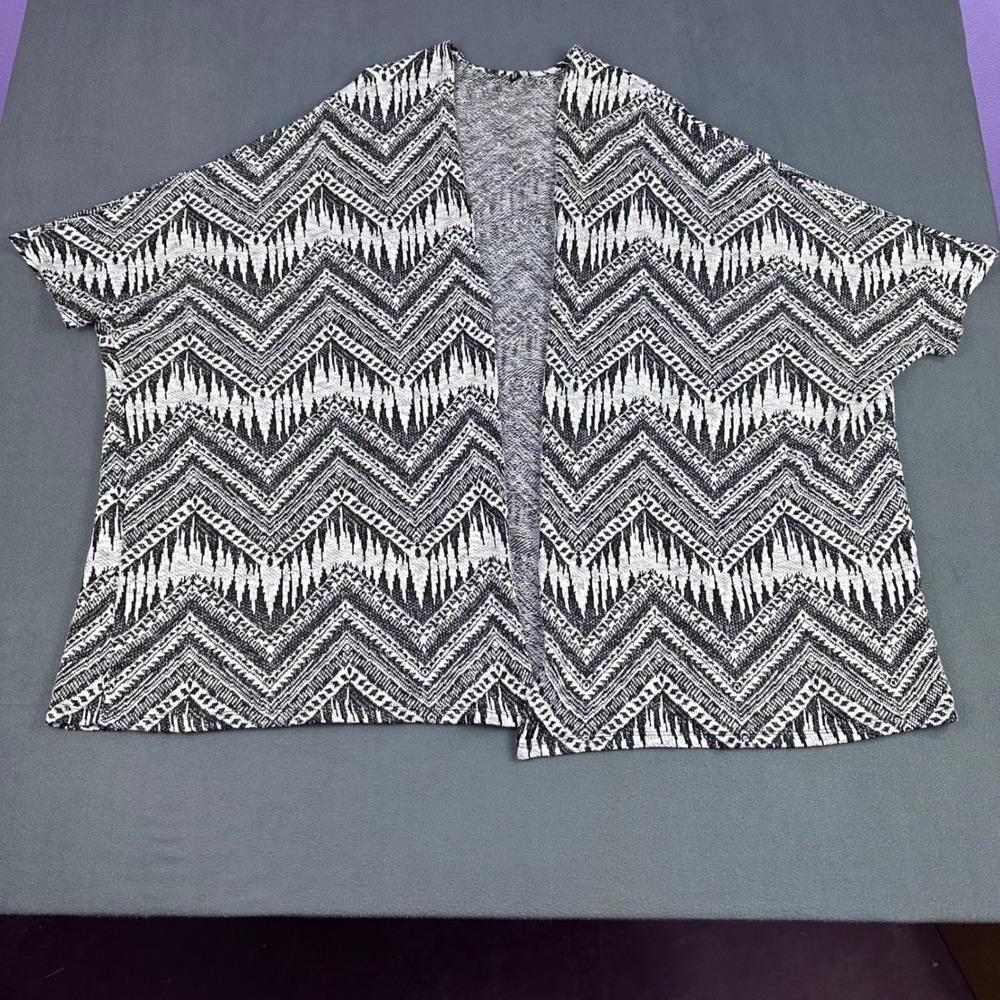 H&M Divided Black White Chevron Zig Zag Open Front Cardigan Wrap Sweater
